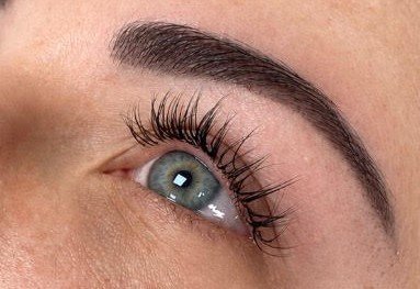 Soft classic lash extensions